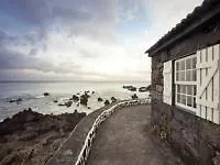 아데가스 도 피코 3*